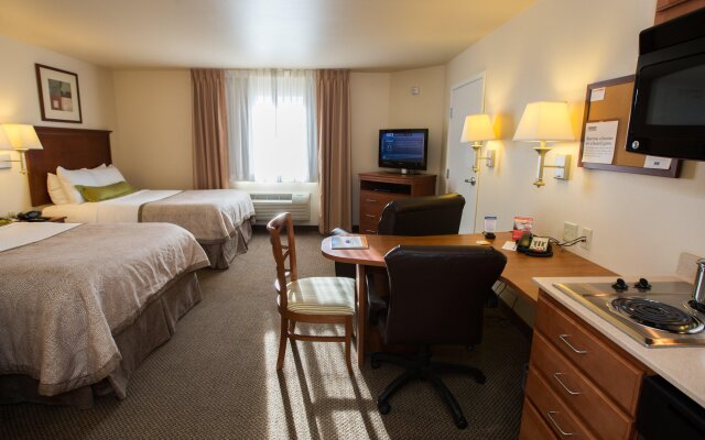Candlewood Suites South - Springfield, an IHG Hotel