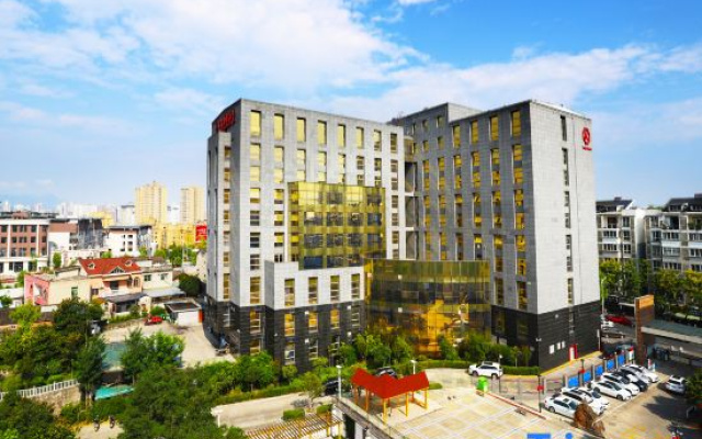 Jingkang International Hotel