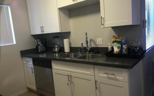 Hollywood Charming Vacation