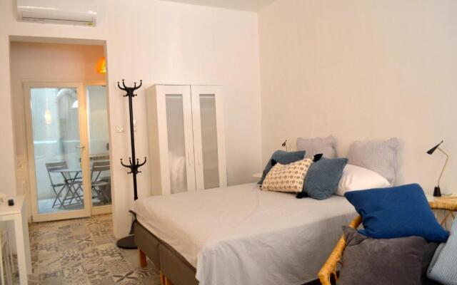 Cosy Studio Maisonette, 8min Walk to Valletta