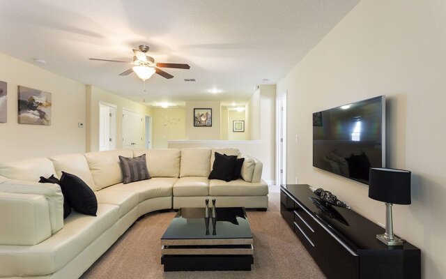 Starmark Luxury Collection - Mansions at ChampionsGate