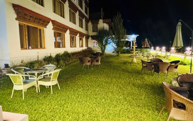 Oasis Villa