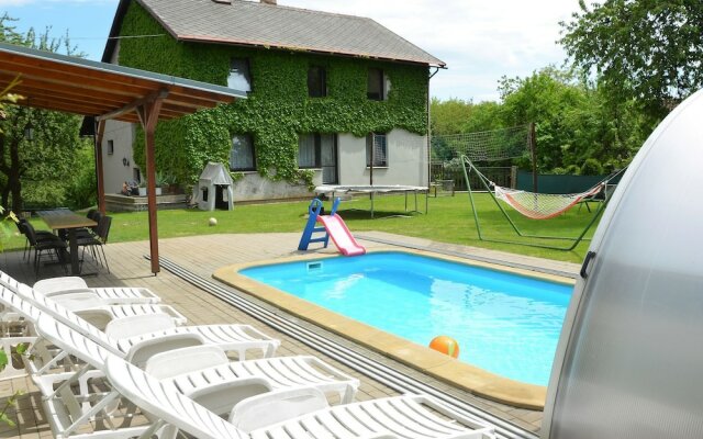 Luxury Villa in Zelenecka Lhota With Private Pool