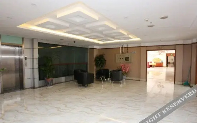 Tianjia Holiday Hotel (Nanjing Tianyin Avenue Metro Station Store)