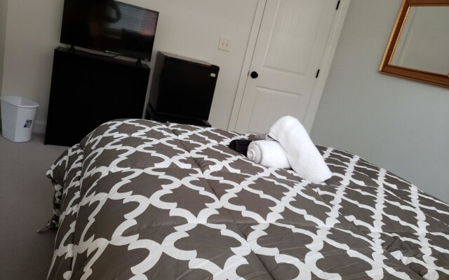 Applause Guest House