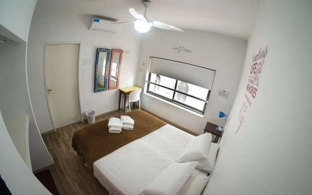 BA Stop Hotel House
