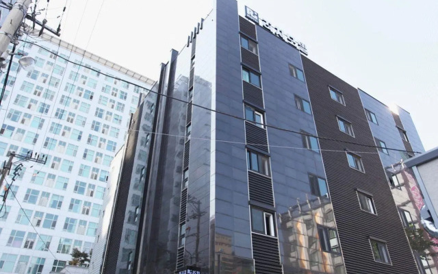 Richi Hotel