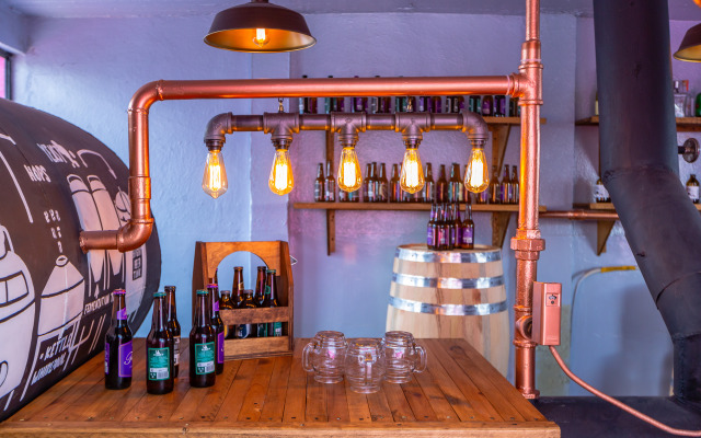 Mala Vecindad Beer Hotel
