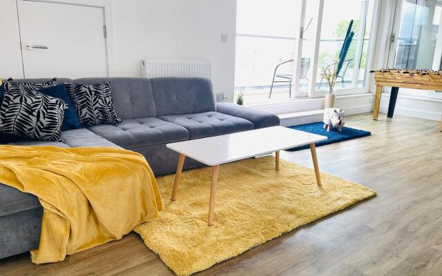 Diamond Penthouse in Cambridge
