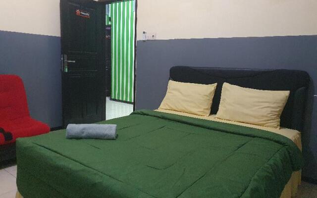 OYO 90368 Batu Adem Guest House