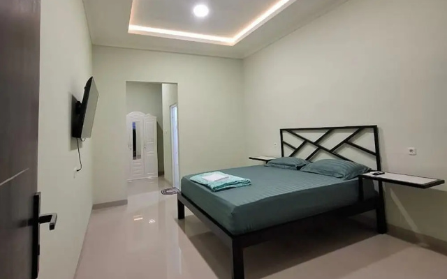 Sultan Guest House – Guest Rooms – Palu