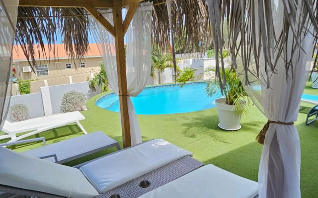 Villa Raven`s Paradise (Gris)