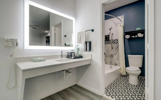 Grand Villa Inn Galleria