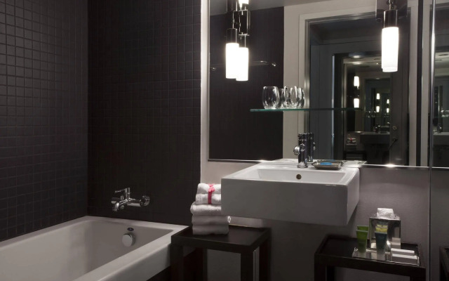 Hotel 10
