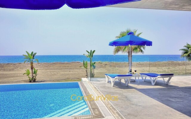 Blue - Beach Front Spectacular Villa Sleeps 10