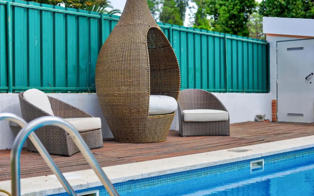 Verdizela Pool & Garden