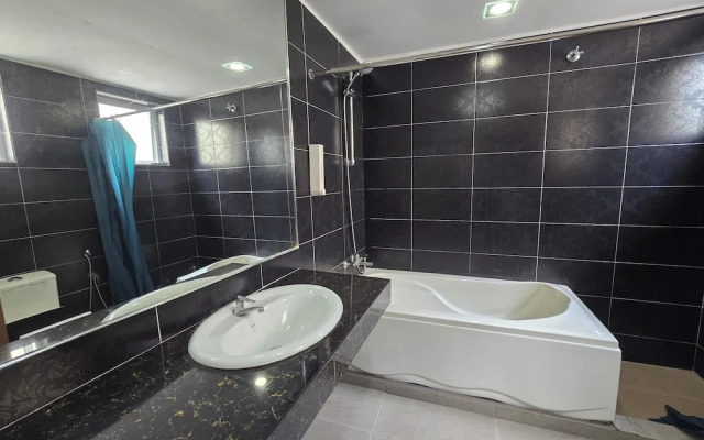 Fast Hotel Melaka Near Menara Taming Sari - 2 Mins Only