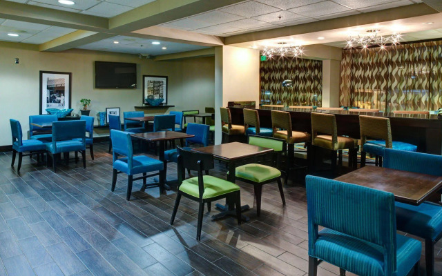 Hampton Inn & Suites Fultondale Birmingham I 65, AL