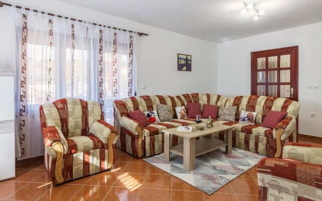 Stunning Apartment in Pula With 3 Bedrooms and Wifi