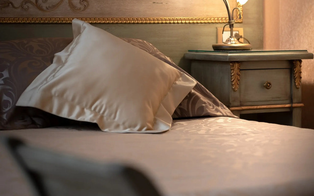 Hotel President