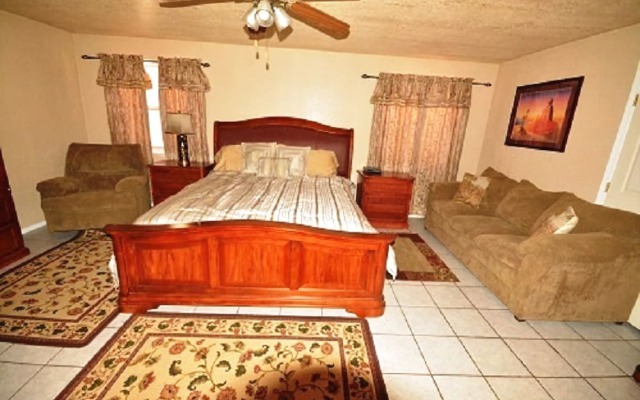 112 Mi Casa - Three Bedroom Cabin