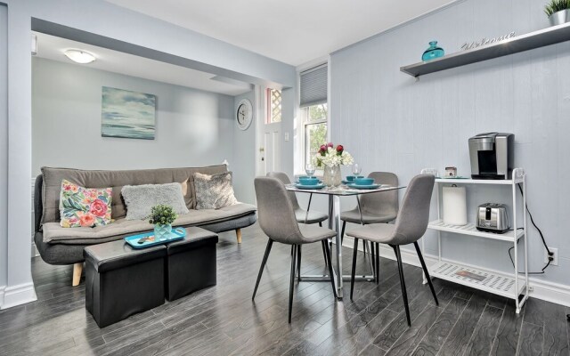2BR Apt With Netflix Access to Rooftop Terrace