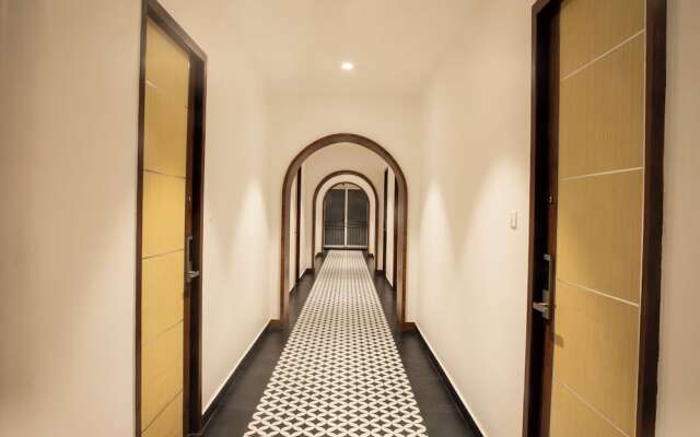 Pondy Heights - Suites and Studios