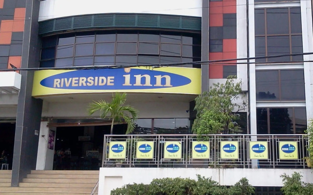 Riverside Inn