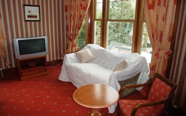 Harefield Manor Hotel