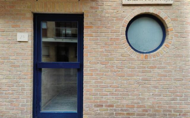 Nieuw modern appartement vlakbij strand