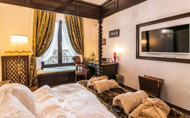 Ussr City Center Luxurious Apartment , Lives the Life of Soviet Generals