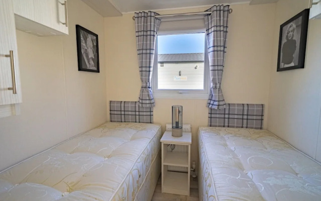 Chalet by Veluwemeer With Water Sports