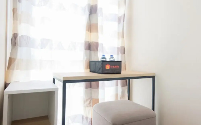 Comfy Studio Apartment with Extra Bed at M-Town Residence