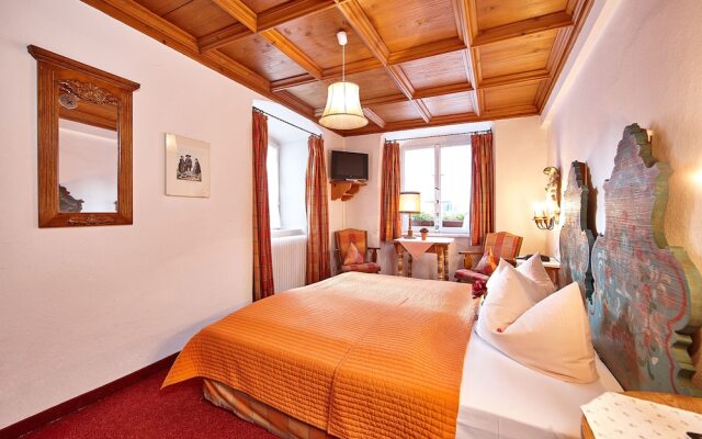 Alpenrose Traditionsgasthof Mittenwald