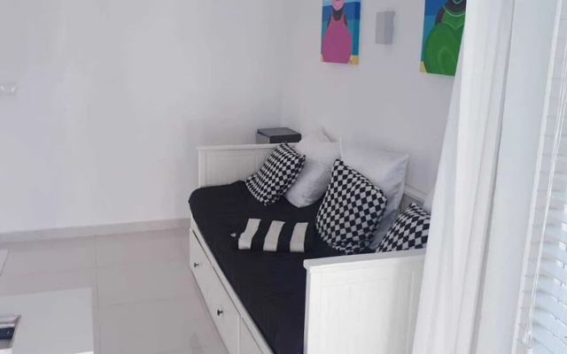 B&B Curacao nv