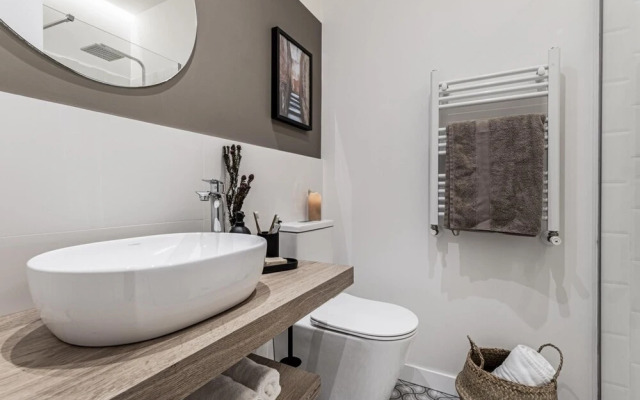 Pedra - 4 Bedrooms in Trafalgar