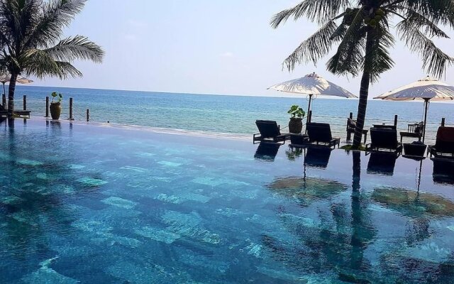 Palmy Beach Club Resort
