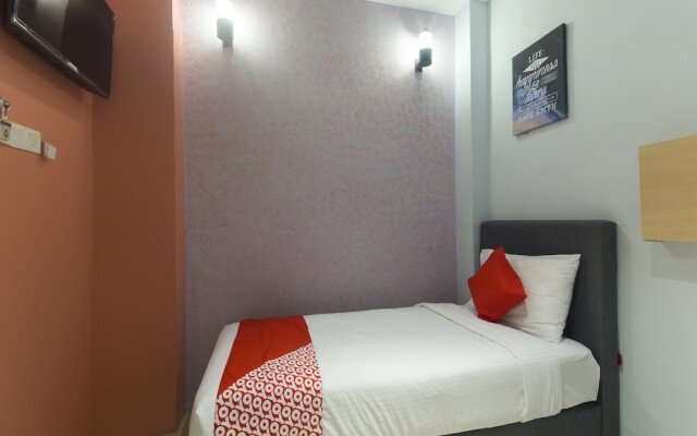 OYO 765 Summer House Bukit Bintang Hotel