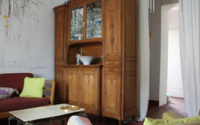 Chambre dHôtes La Maison sur la Place.