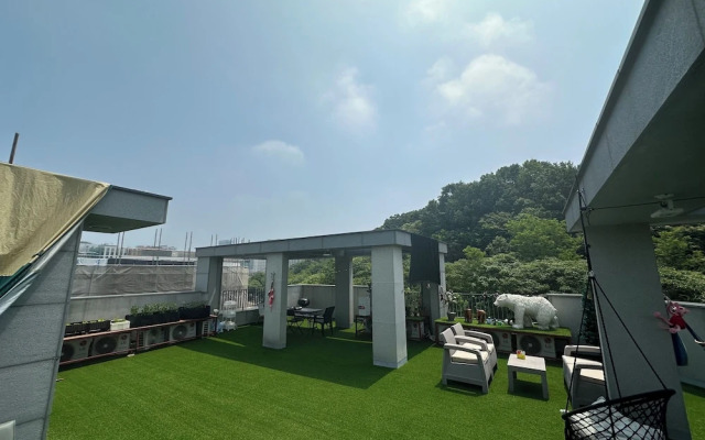 Yolo House