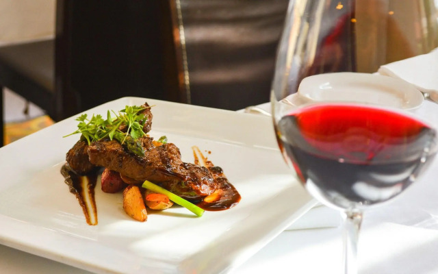 Hotel Coral And Marina