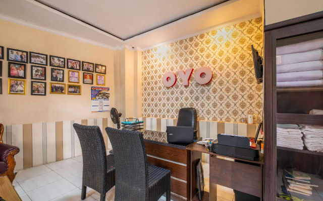 OYO 876 D' Exclusive