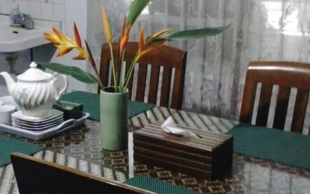 Room in B&B - Villas in Batu Indonesia Homestay