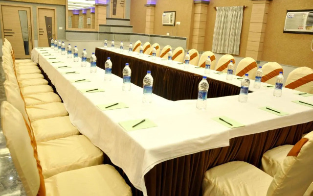 OYO Premium Merlin Homeland Mall