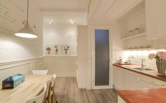 Stylish 1 Bed Apt w/ Terrace in Lesseps