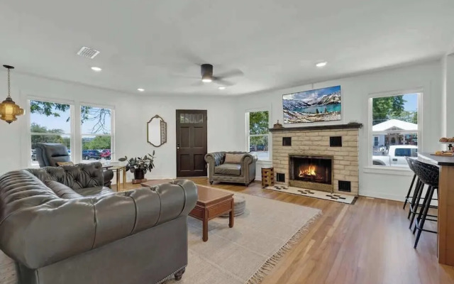 Walk to Schlitterbahn With Firepit