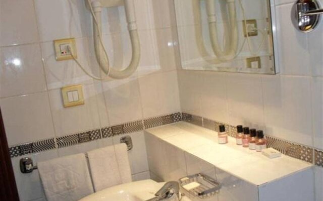 Al Ansar Diamond Hotel