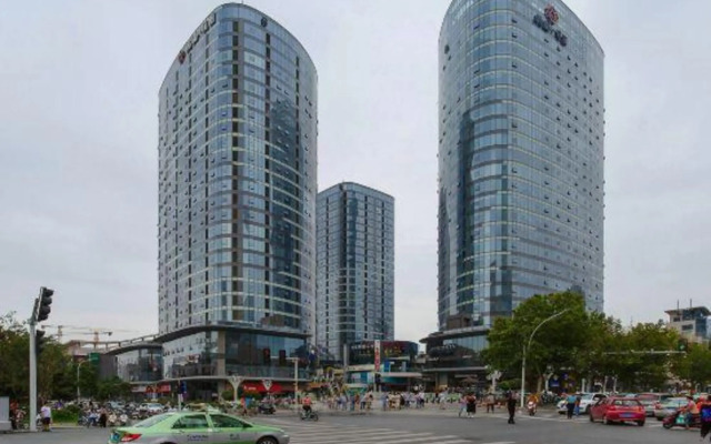 Cloud Building Selection Hotel