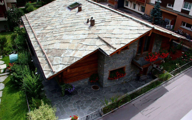 Hotel Chesa Valese