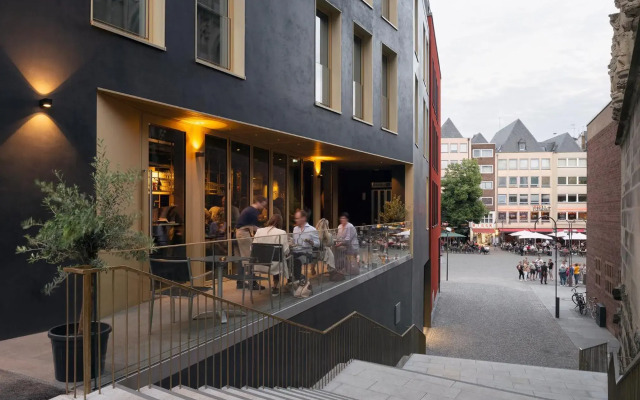 Legend Hotel